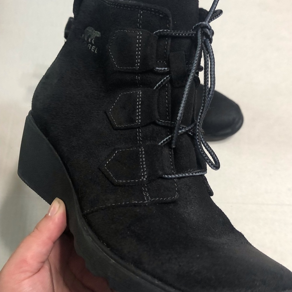 Sorel Black Lace Up Wedge Boots - Picture 7 of 10
